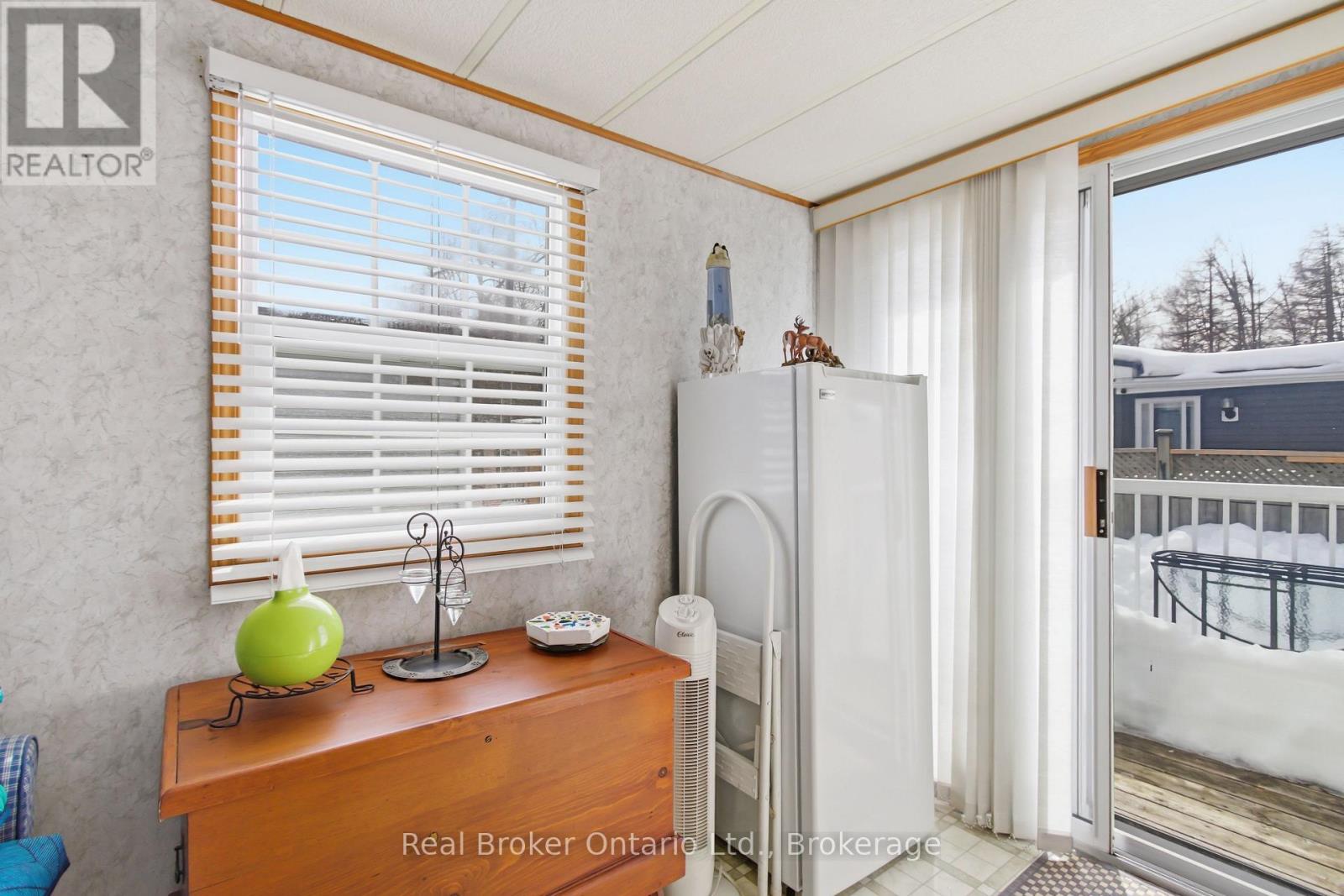 428 Pine Pass, Centre Wellington, Ontario  N1M 2W5 - Photo 34 - X12870108