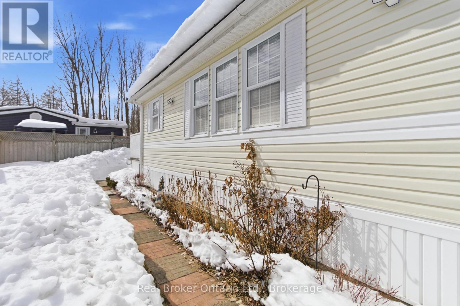 428 Pine Pass, Centre Wellington, Ontario  N1M 2W5 - Photo 39 - X12870108