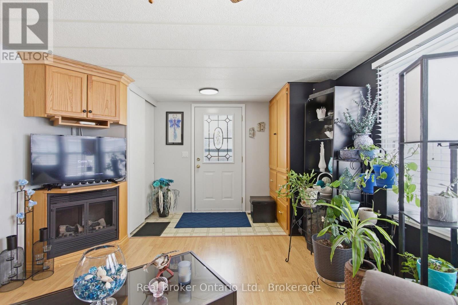 428 Pine Pass, Centre Wellington, Ontario  N1M 2W5 - Photo 8 - X12870108