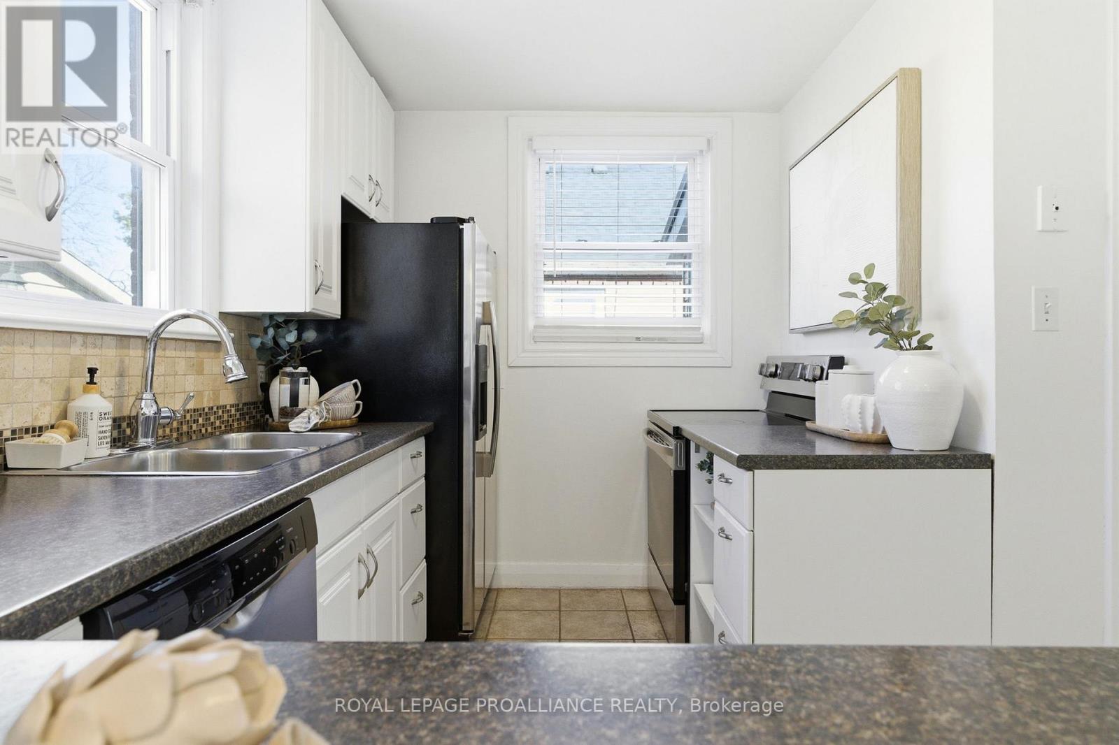 154 Munroe Street, Cobourg, Ontario  K9A 1C1 - Photo 17 - X12870024