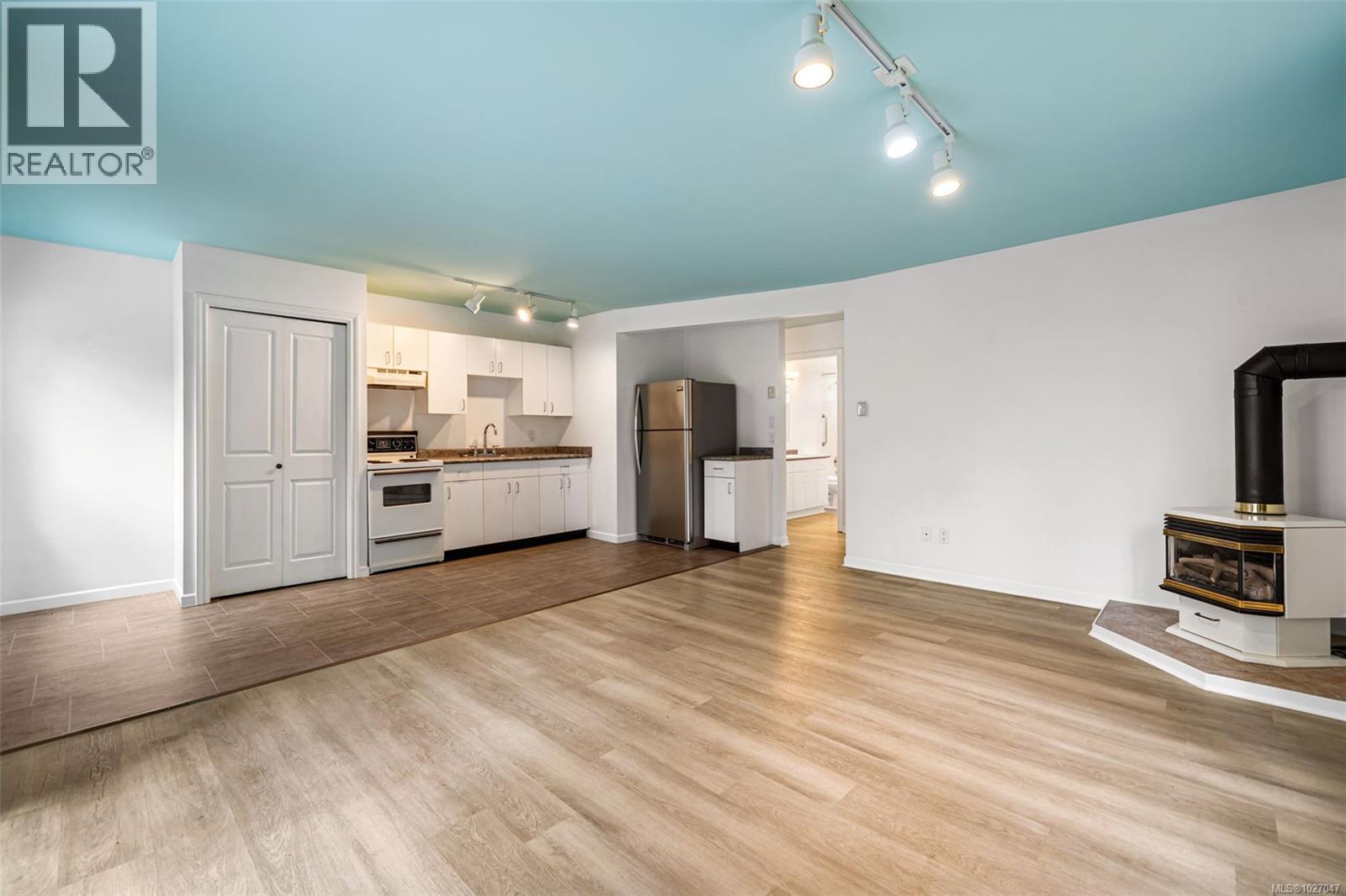 4 890 Admirals Rd, Esquimalt, British Columbia  V9A 2P1 - Photo 22 - 1027047