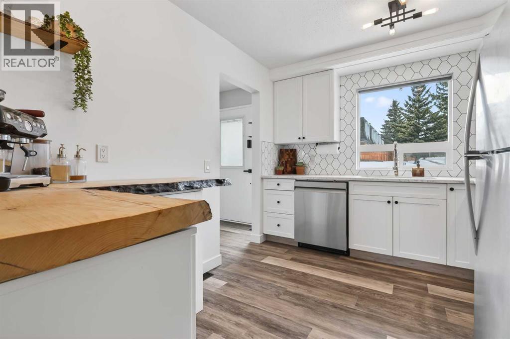 82, 330 Canterbury Drive Sw, Calgary, Alberta  T2W 1H6 - Photo 3 - A2291068