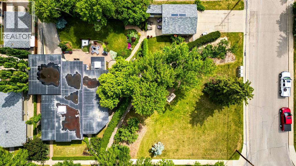 509 15 Avenue Ne, Calgary, Alberta  T2E 1H7 - Photo 3 - A2291471