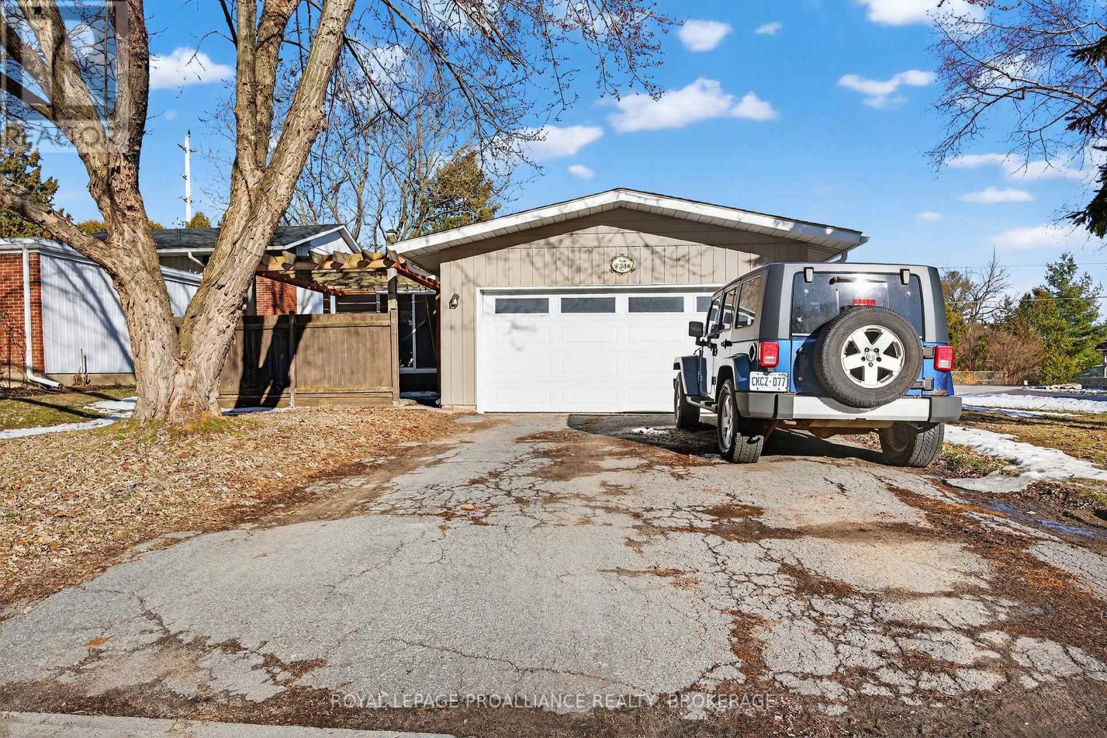 784 Safari Drive, Kingston (North Of Taylor-Kidd Blvd), Ontario  K7M 6Z5 - Photo 34 - X12870006