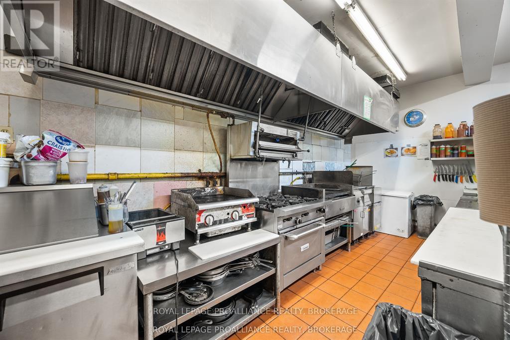 4 - 506 Princess Street, Kingston, Ontario  K7L 1C5 - Photo 27 - X12870132