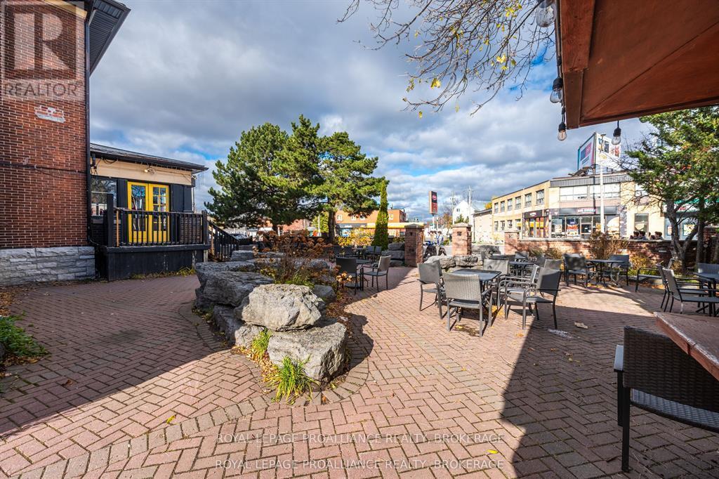 1 - 506 Princess Street, Kingston, Ontario  K7L 1C5 - Photo 8 - X12870158