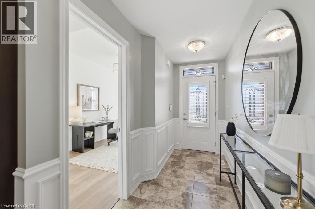 53 Redfern Avenue Unit# 27, Hamilton, Ontario  L9C 0E2 - Photo 2 - 40811066