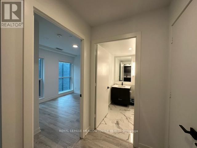 604 - 327 King Street, Toronto, Ontario  M5V 0W7 - Photo 12 - C12869940