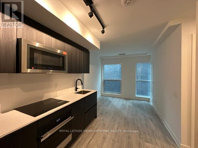 604 - 327 King Street, Toronto, Ontario  M5V 0W7 - Photo 9 - C12869940