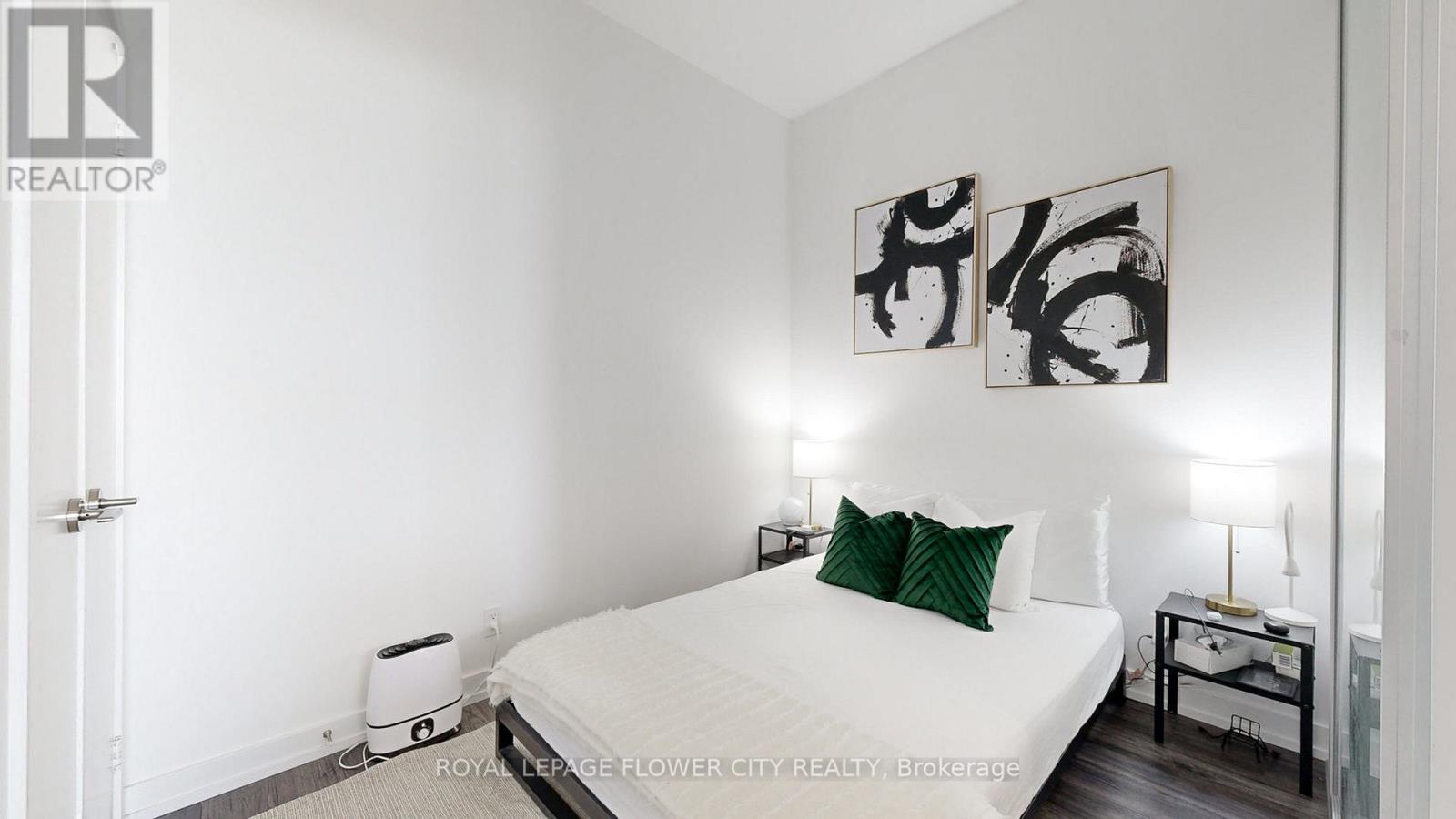 1101 - 33 Helendale Avenue, Toronto, Ontario  M4R 0A4 - Photo 18 - C12870078