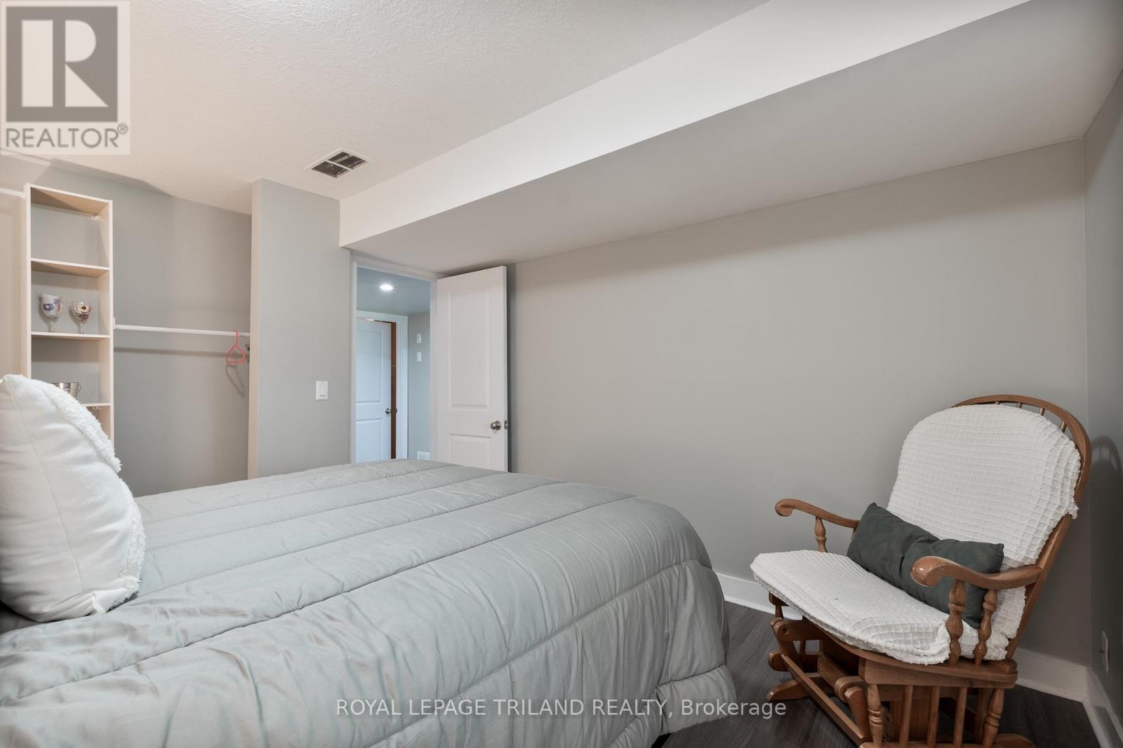 681 Bennett Crescent, Strathroy-Caradoc, Ontario  N0L 1W0 - Photo 26 - X12869890