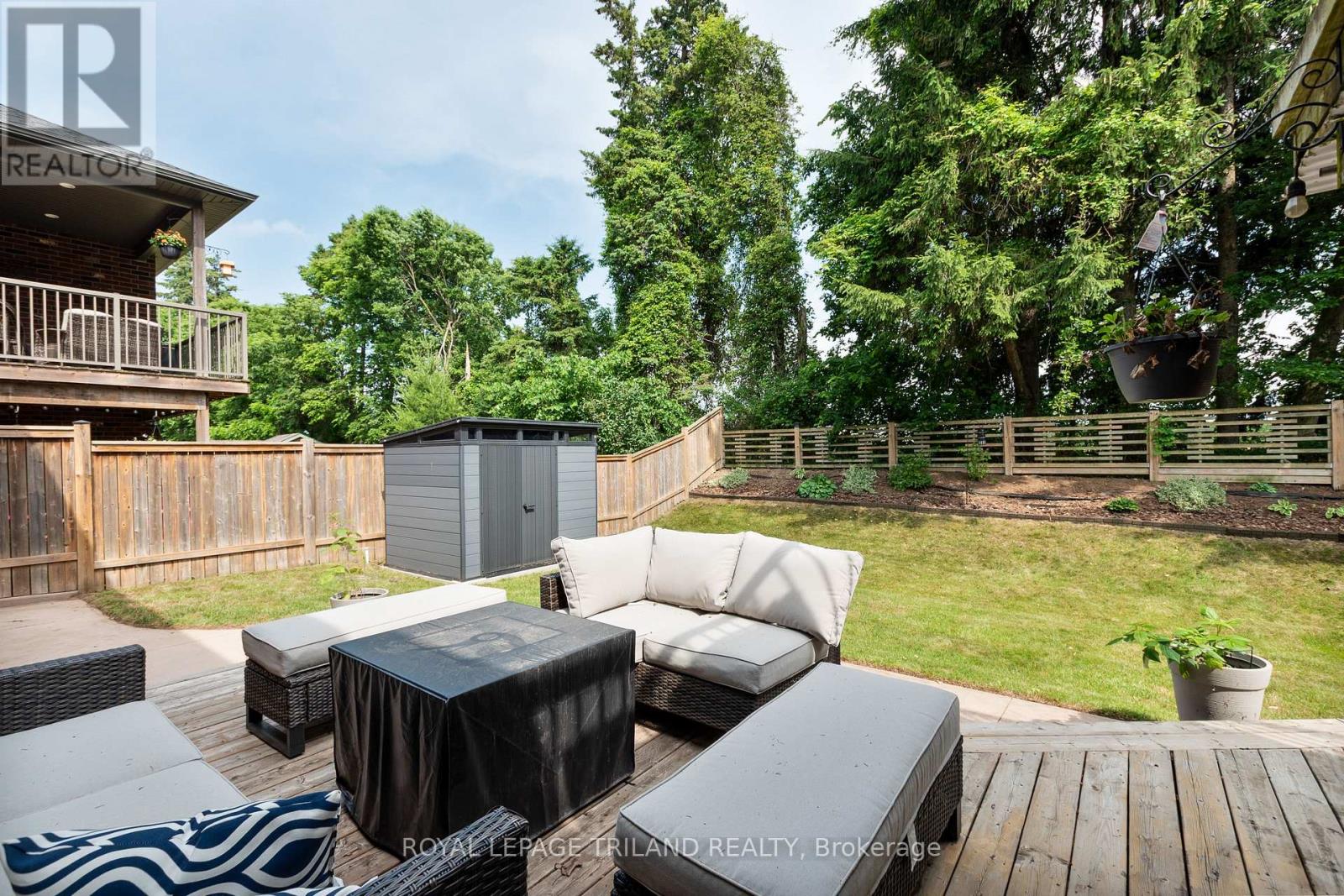 681 Bennett Crescent, Strathroy-Caradoc, Ontario  N0L 1W0 - Photo 30 - X12869890