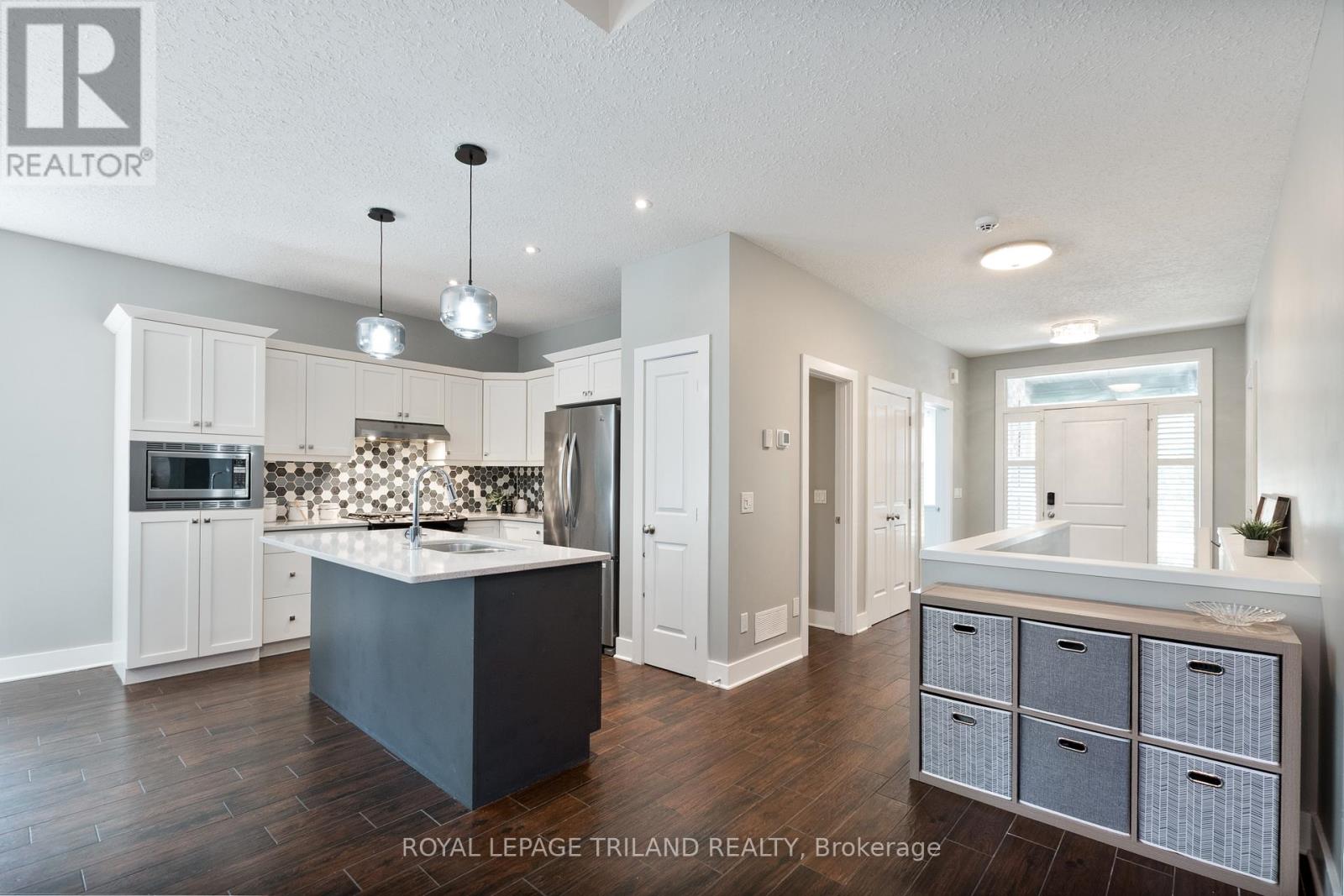 681 Bennett Crescent, Strathroy-Caradoc, Ontario  N0L 1W0 - Photo 6 - X12869890