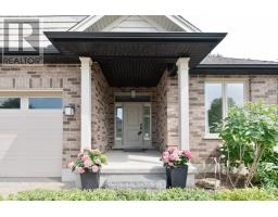 681 BENNETT CRESCENT, Strathroy-Caradoc, Ontario