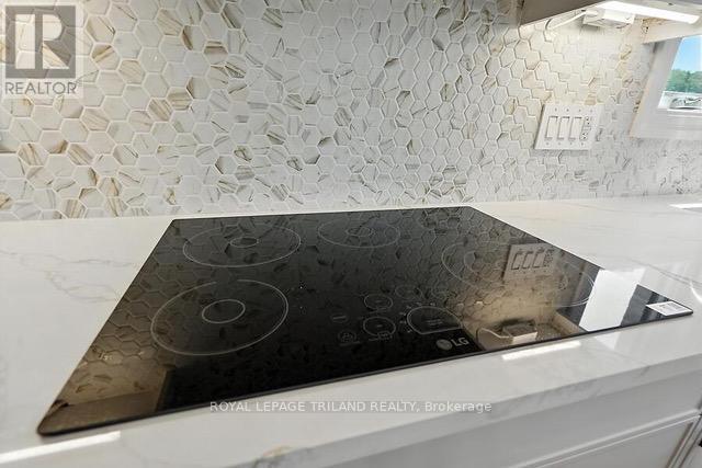 4203 Liberty Crossing, London South, Ontario  N6P 0L1 - Photo 12 - X12869898