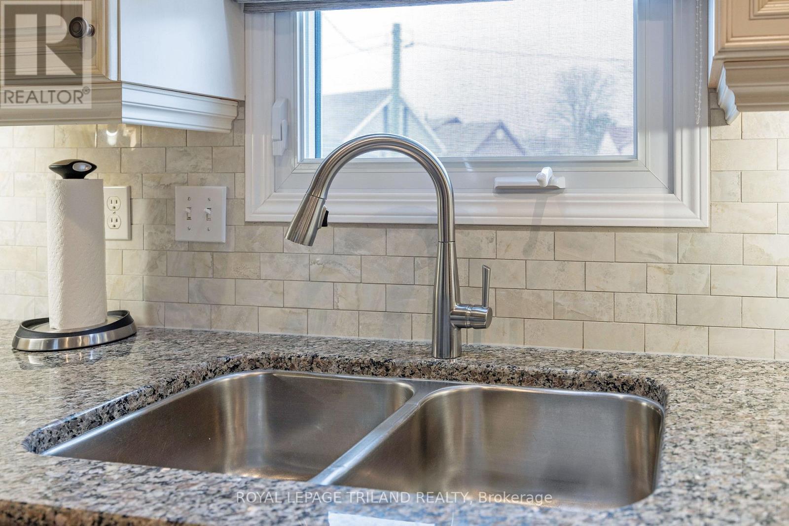 41 Lakeview Circle, St. Thomas, Ontario  N5P 4B7 - Photo 15 - X12869936