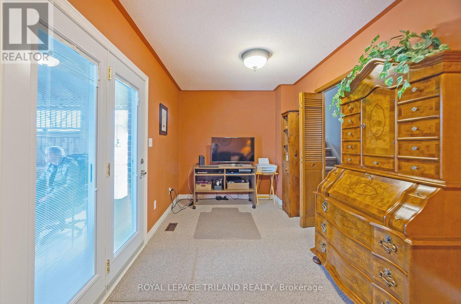 41 Lakeview Circle, St. Thomas, Ontario  N5P 4B7 - Photo 6 - X12869936