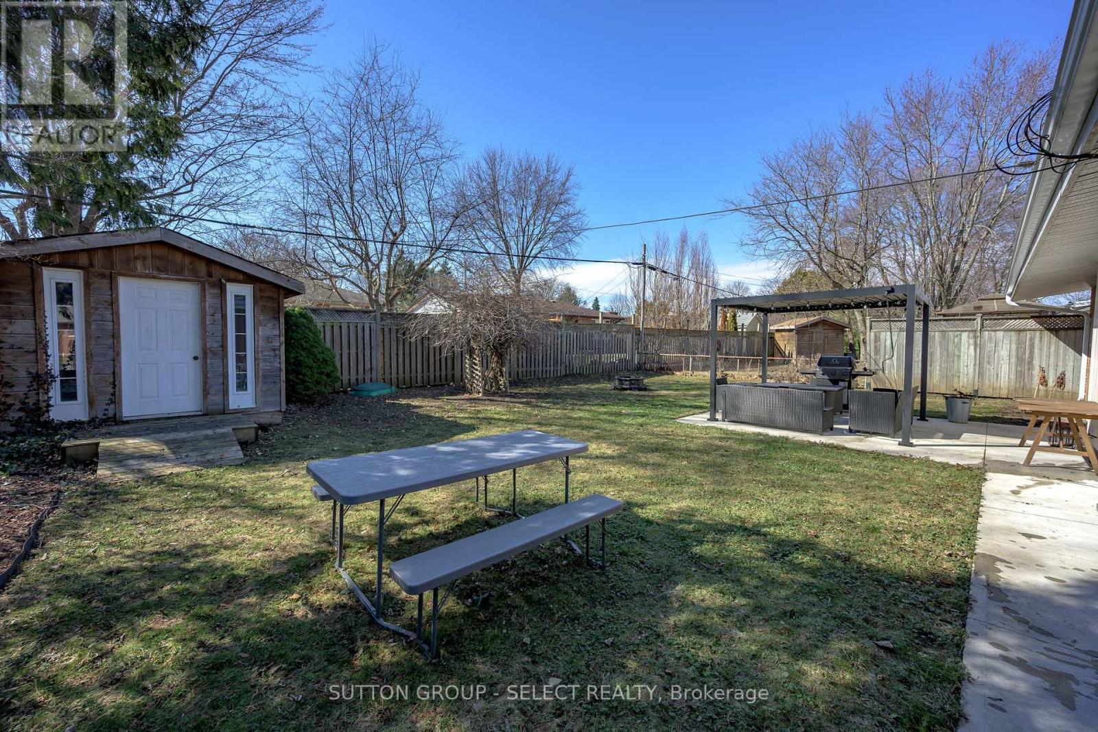 14 Maldon Road, London North, Ontario  N6G 1W1 - Photo 10 - X12869980