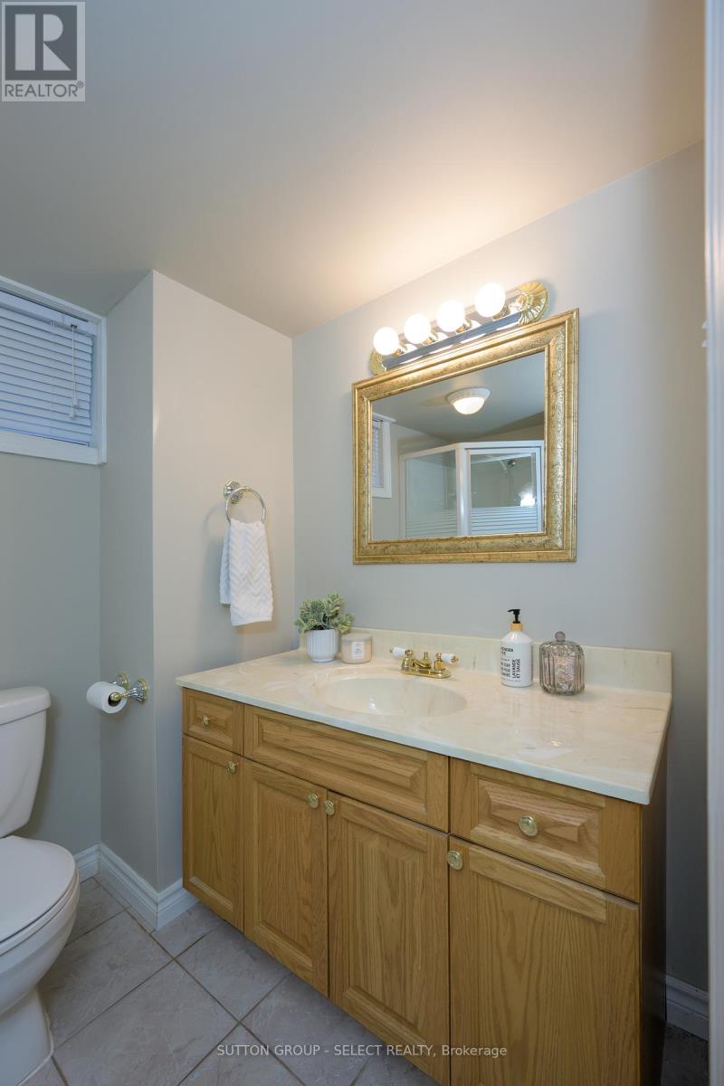 14 Maldon Road, London North, Ontario  N6G 1W1 - Photo 43 - X12869980