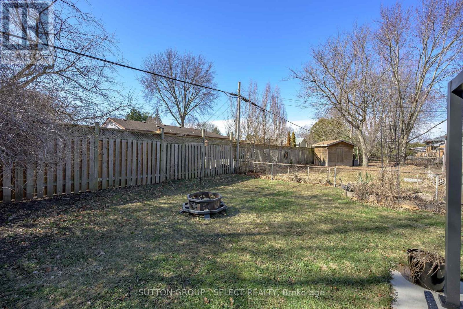 14 Maldon Road, London North, Ontario  N6G 1W1 - Photo 5 - X12869980