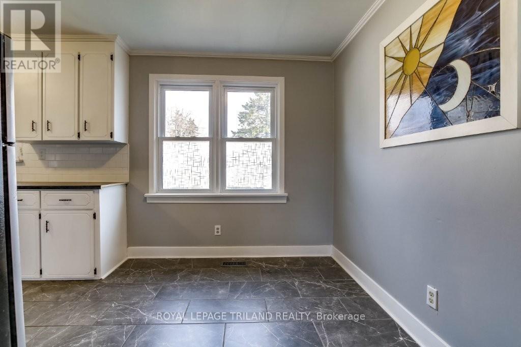 244 Forest Avenue, St. Thomas, Ontario  N5R 2K4 - Photo 9 - X12870038