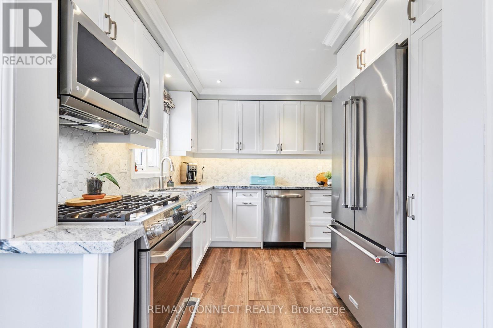 10 Nicholls Court, Ajax, Ontario  L1T 1X6 - Photo 17 - E12869884