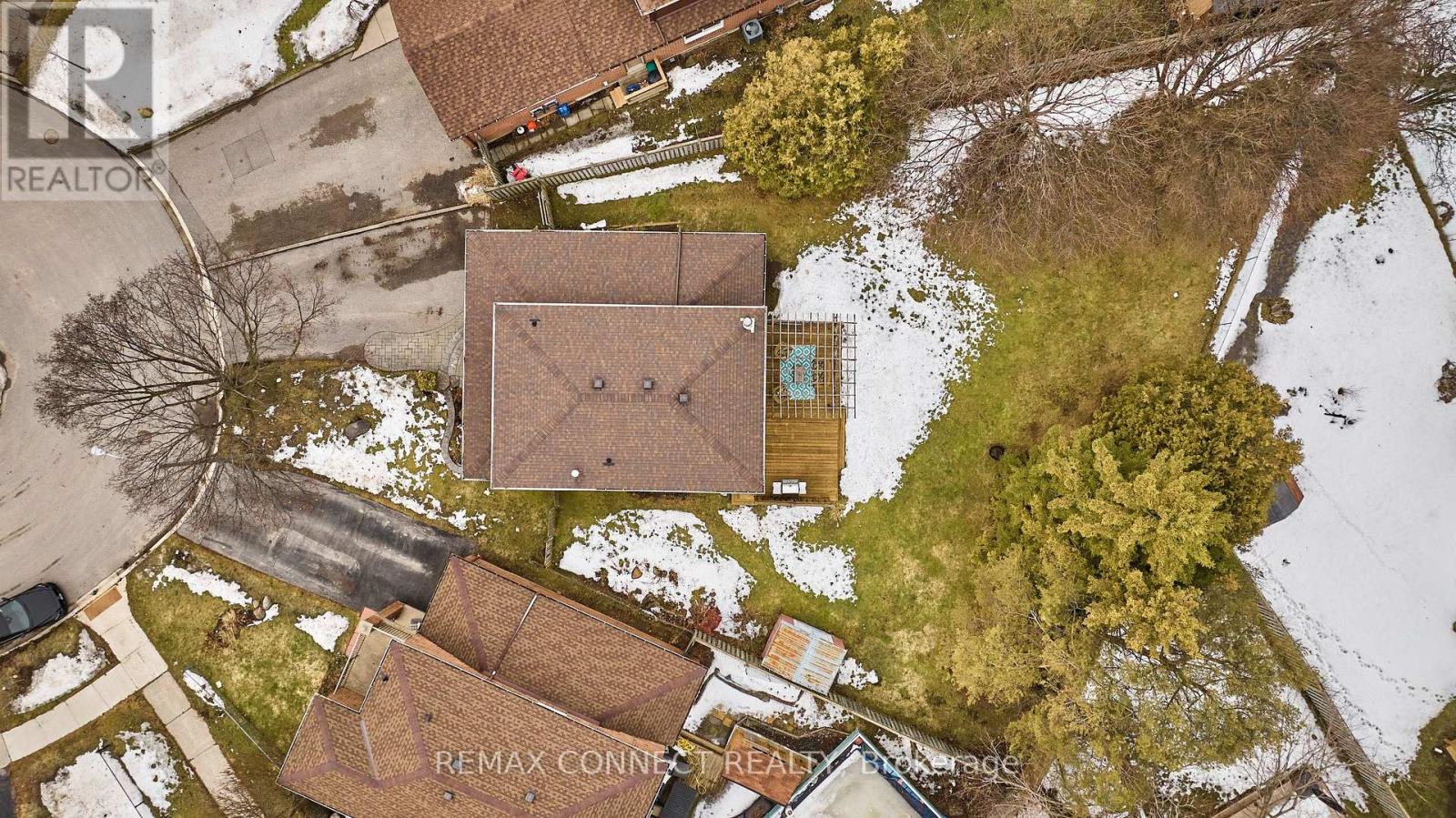 10 Nicholls Court, Ajax, Ontario  L1T 1X6 - Photo 9 - E12869884