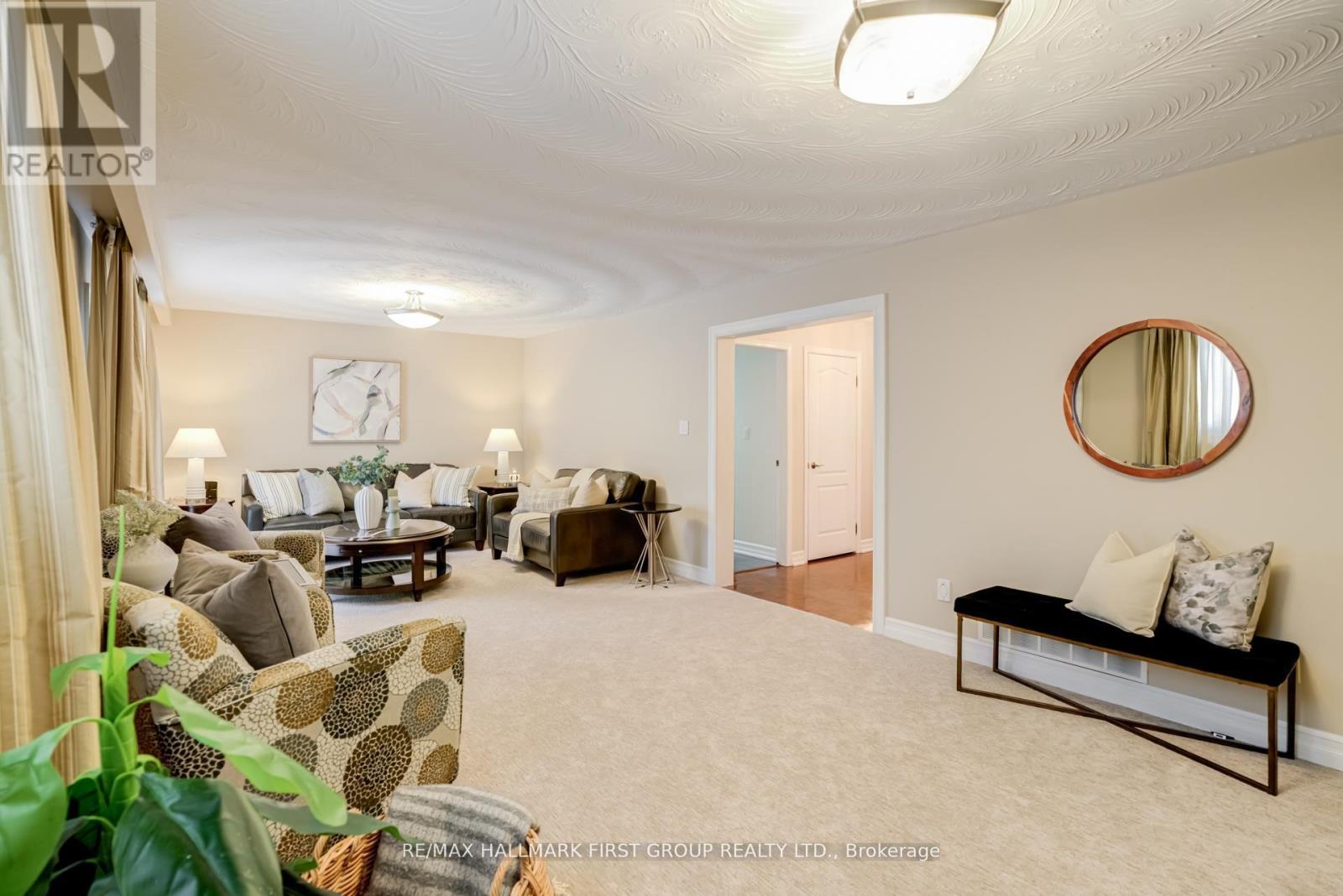 520 Mcleod Crescent, Pickering, Ontario  L1W 3M5 - Photo 17 - E12869950