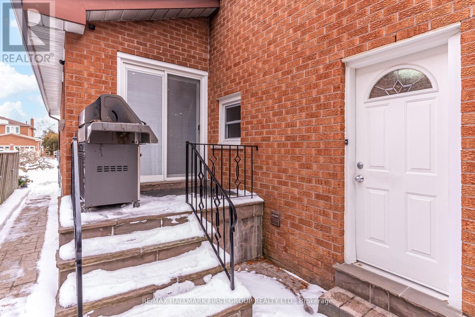 520 Mcleod Crescent, Pickering, Ontario  L1W 3M5 - Photo 26 - E12869950