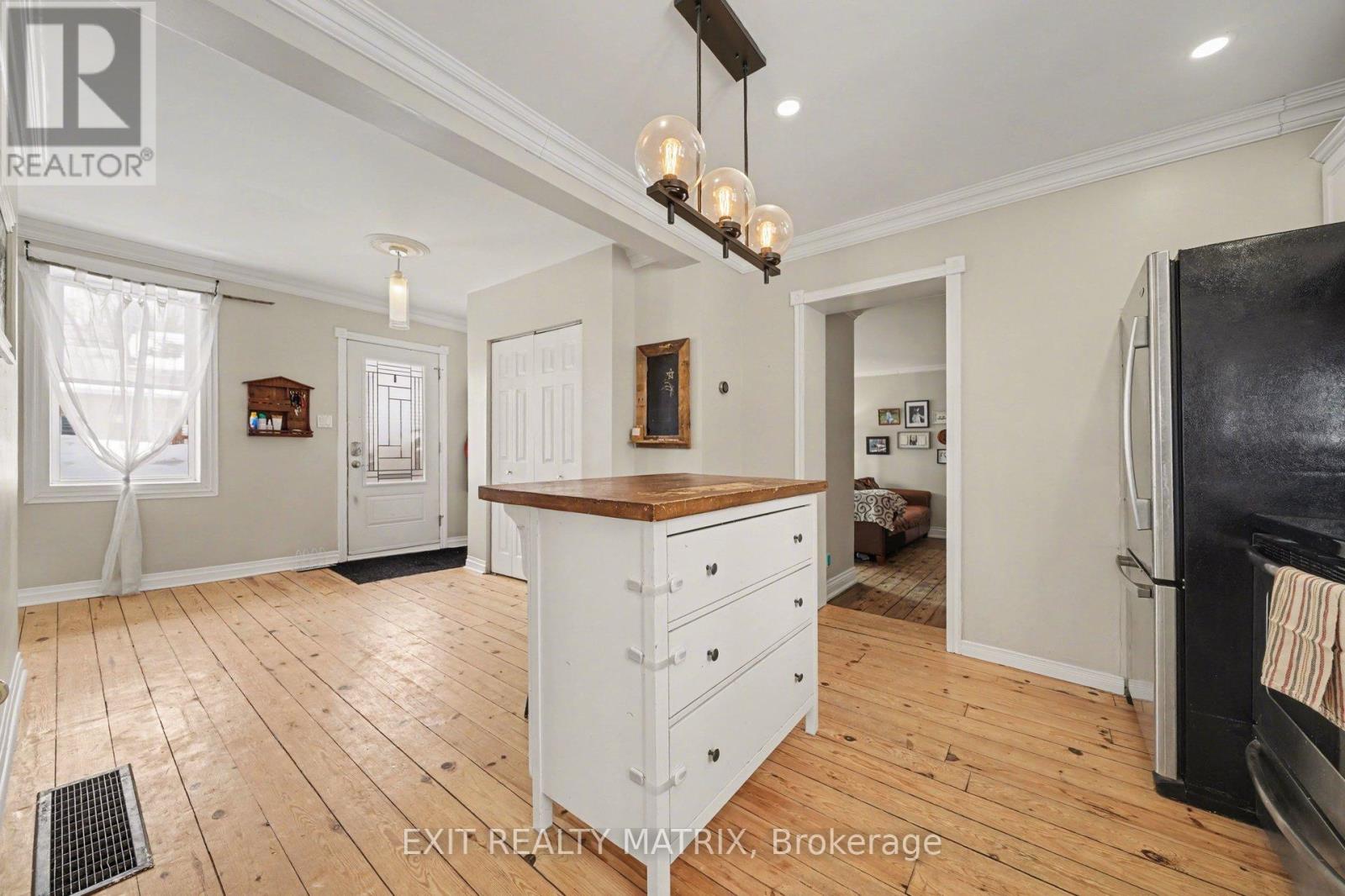 48 Du Moulin Street, Alfred And Plantagenet, Ontario  K0B 1A0 - Photo 10 - X12869990