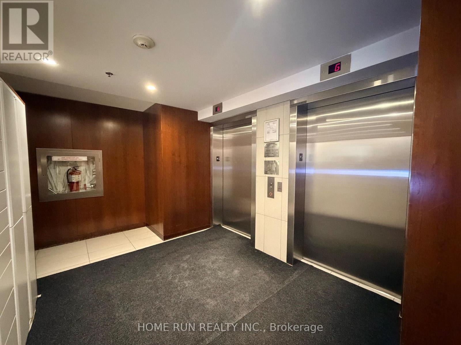 210 - 354 Gladstone Avenue, Ottawa, Ontario  K2P 0R4 - Photo 4 - X12870004