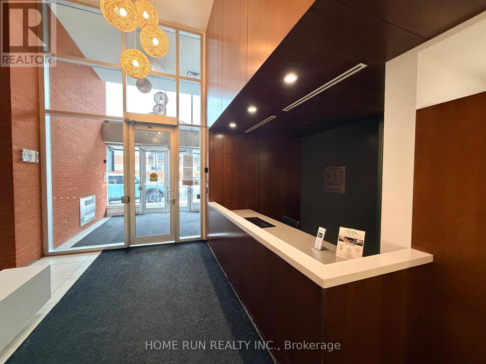 210 - 354 Gladstone Avenue, Ottawa, Ontario  K2P 0R4 - Photo 5 - X12870004