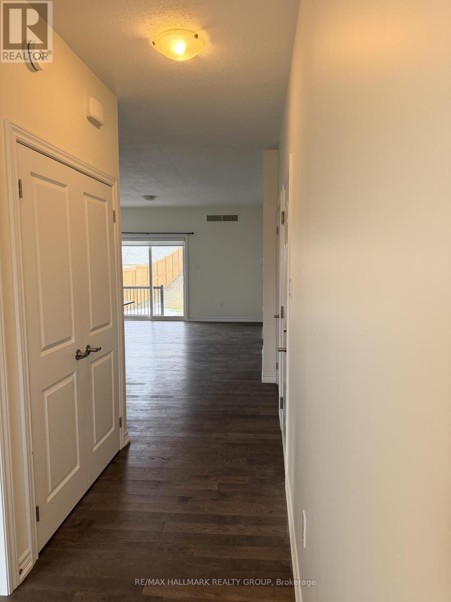 222 Adley Drive, Brockville, Ontario  K6V 7J2 - Photo 3 - X12870068