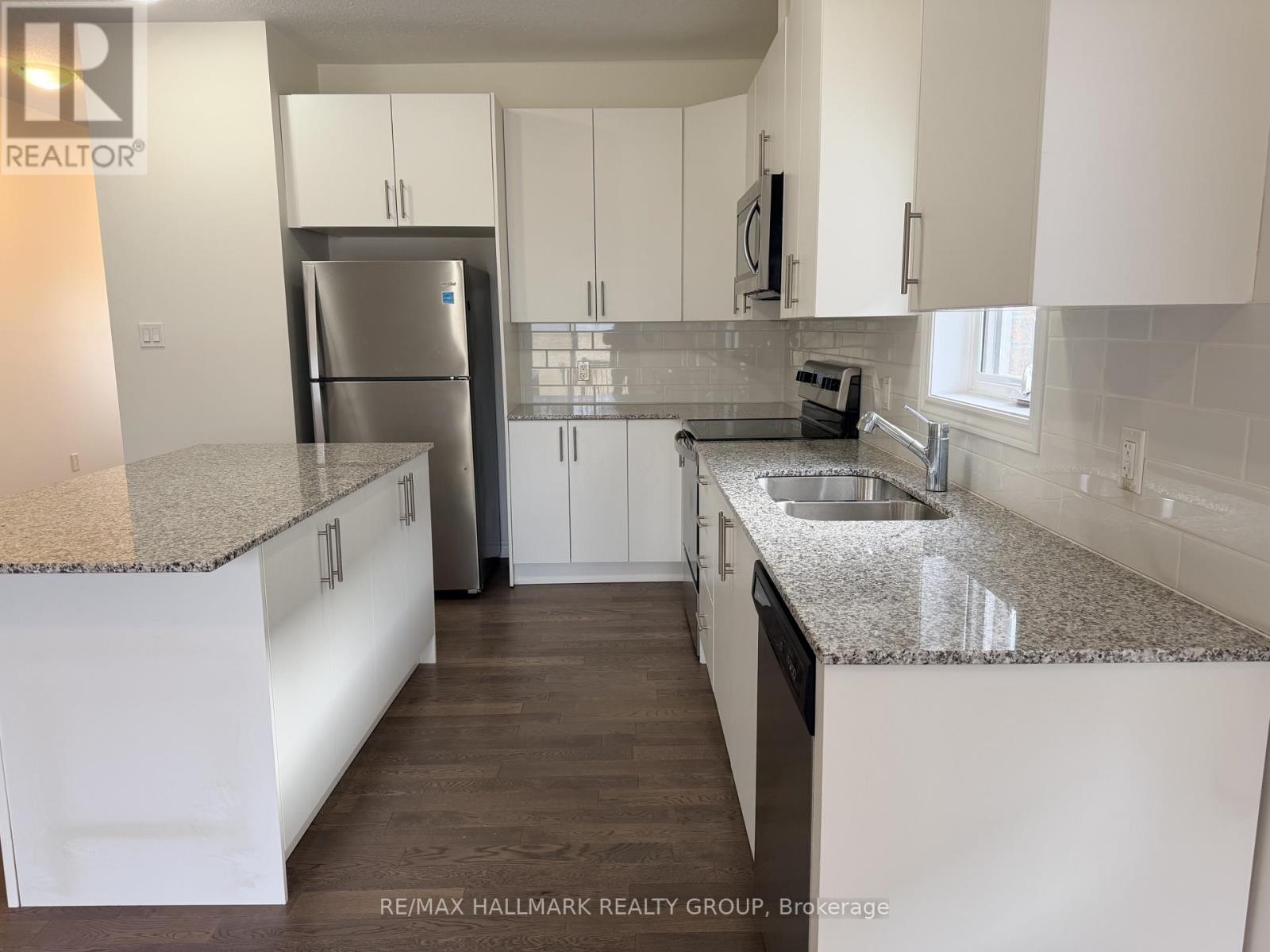 222 Adley Drive, Brockville, Ontario  K6V 7J2 - Photo 5 - X12870068