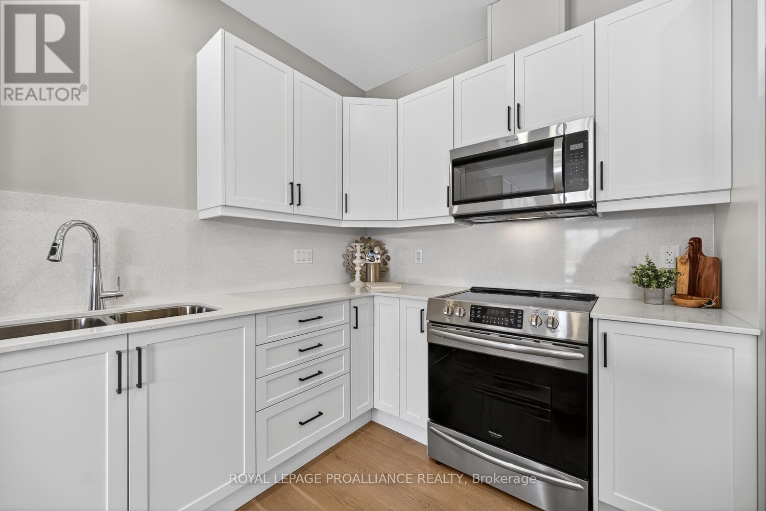 9 Ben Tekamp Terrace, Brockville, Ontario  K0E 0E8 - Photo 15 - X12110973