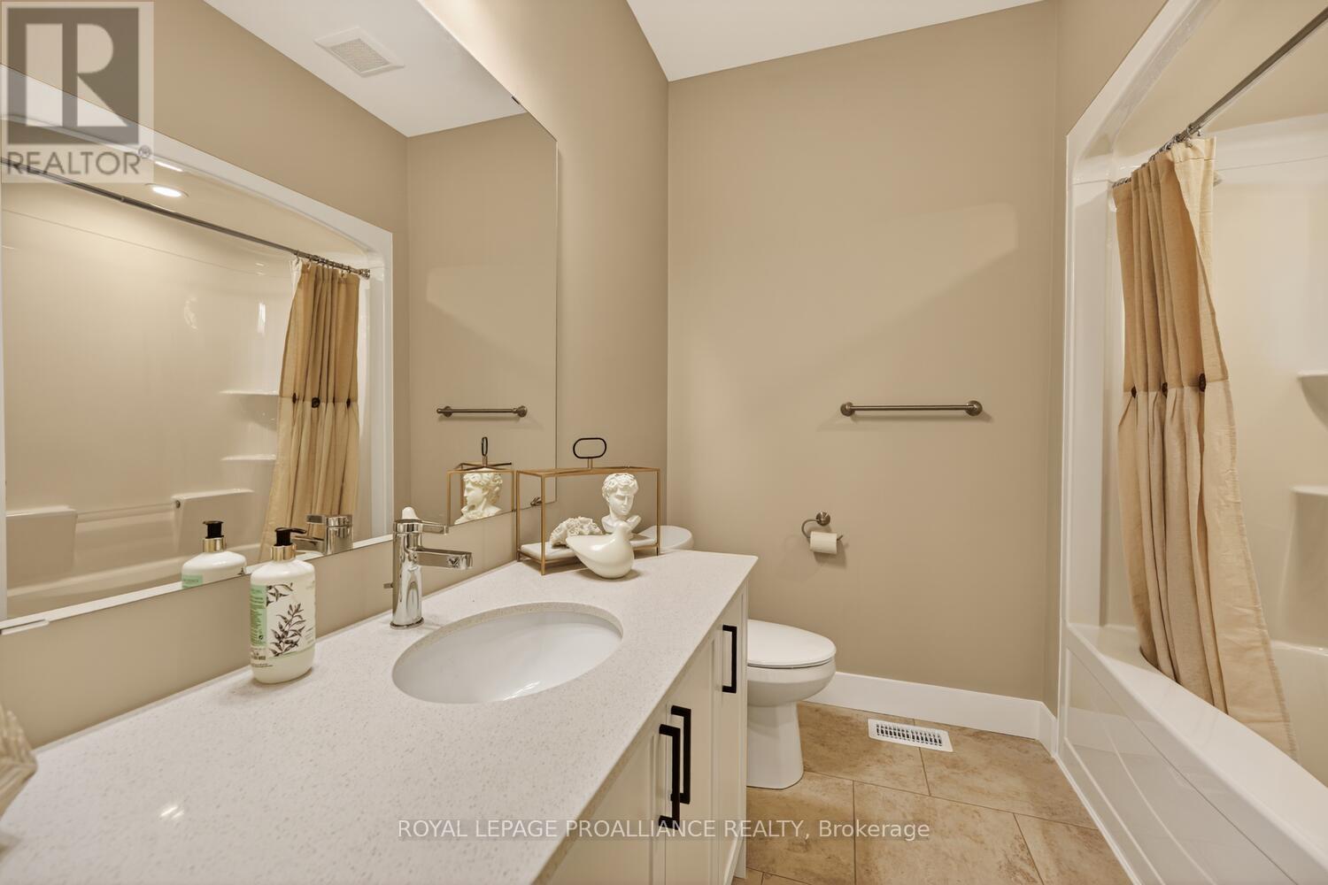 9 Ben Tekamp Terrace, Brockville, Ontario  K0E 0E8 - Photo 8 - X12110973