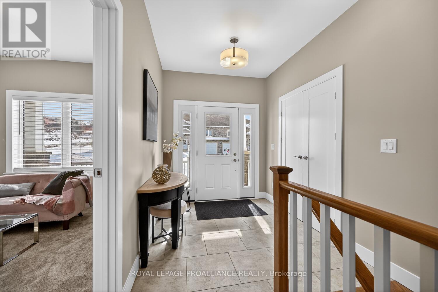 9 Ben Tekamp Terrace, Brockville, Ontario  K0E 0E8 - Photo 5 - X12110973