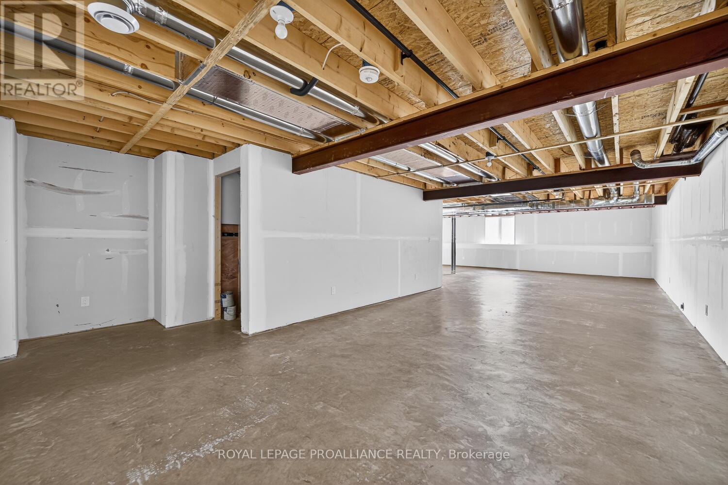 9 Ben Tekamp Terrace, Brockville, Ontario  K0E 0E8 - Photo 32 - X12110973