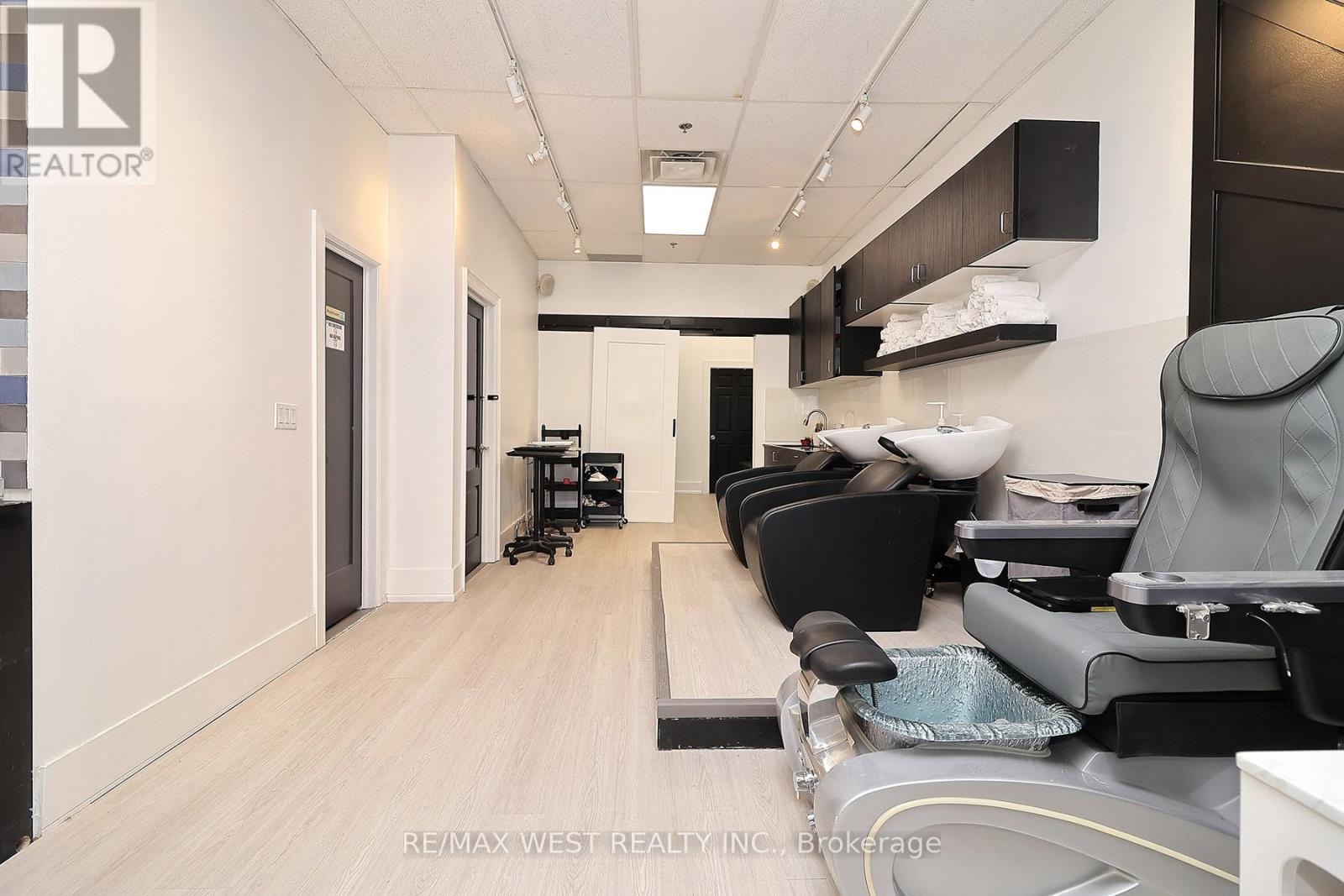 24 - 90 Winges Road, Vaughan (Pine Valley Business Park), Ontario  L4L 6A9 - Photo 12 - N12869874