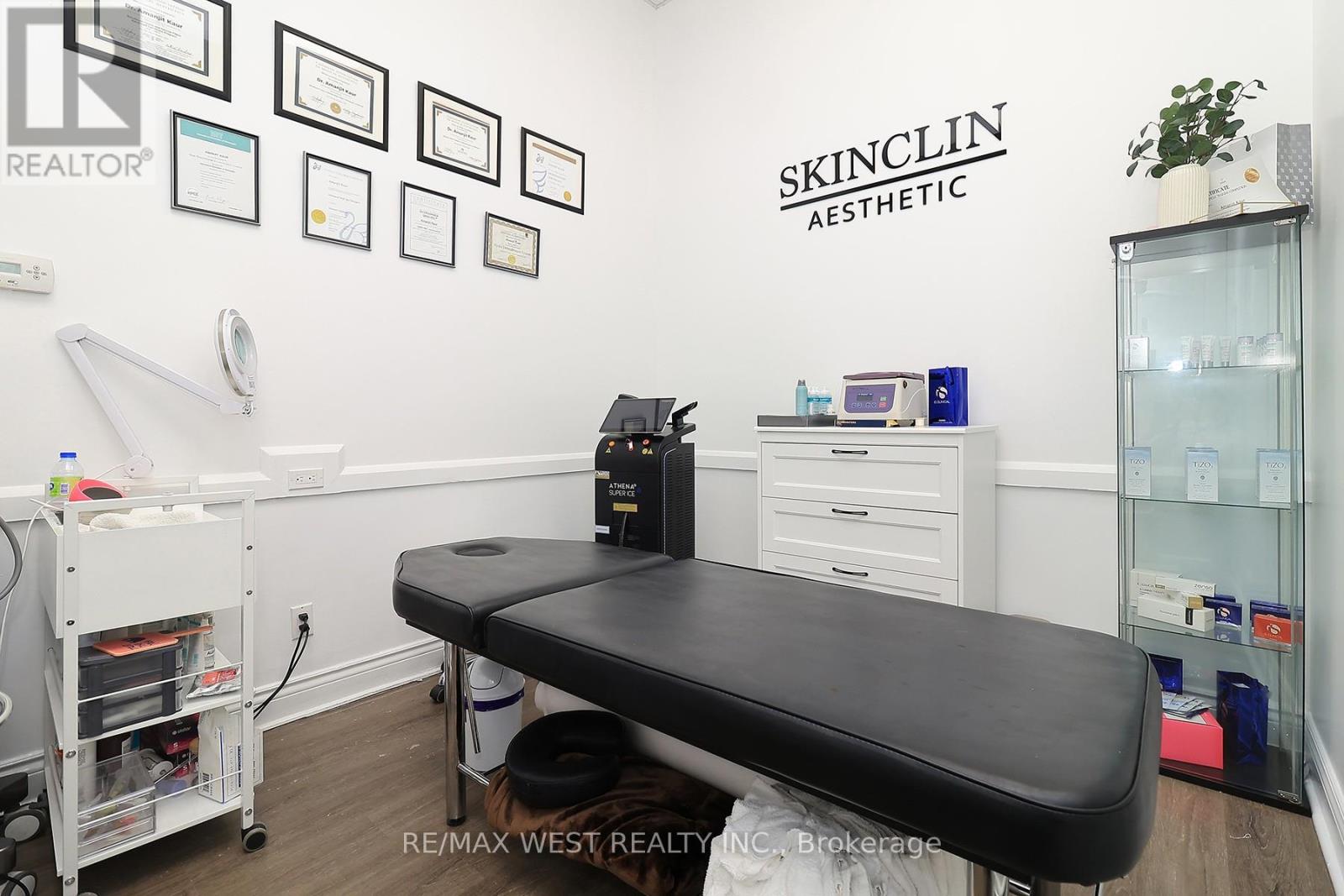 24 - 90 Winges Road, Vaughan (Pine Valley Business Park), Ontario  L4L 6A9 - Photo 21 - N12869874