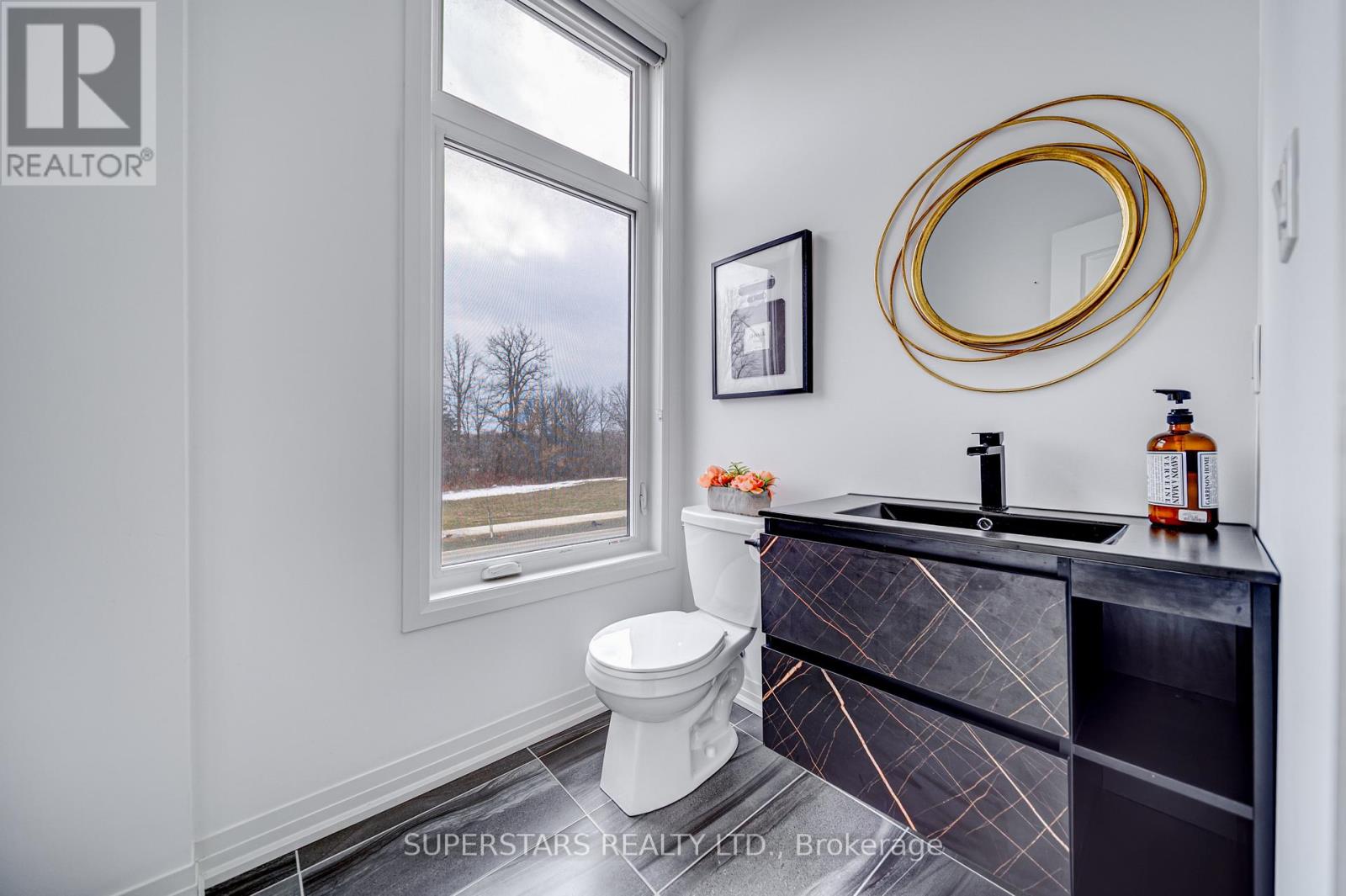 121 Markland Street, Markham, Ontario  L6C 3B5 - Photo 10 - N12869934