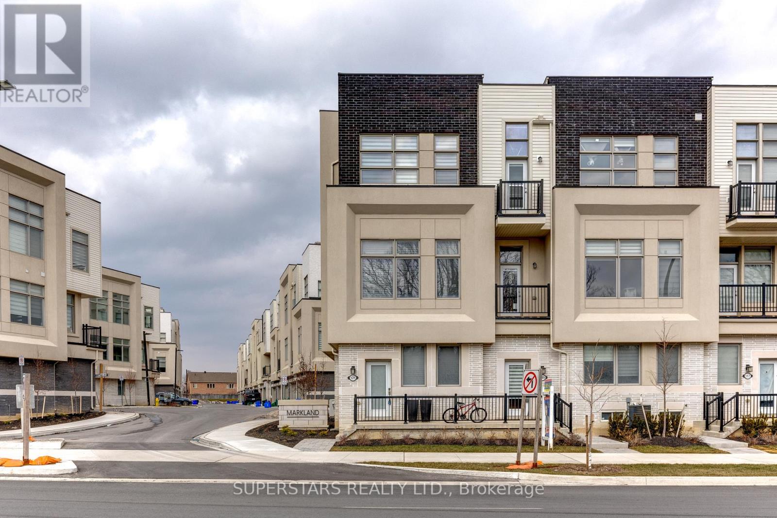 121 Markland Street, Markham, Ontario  L6C 3B5 - Photo 24 - N12869934