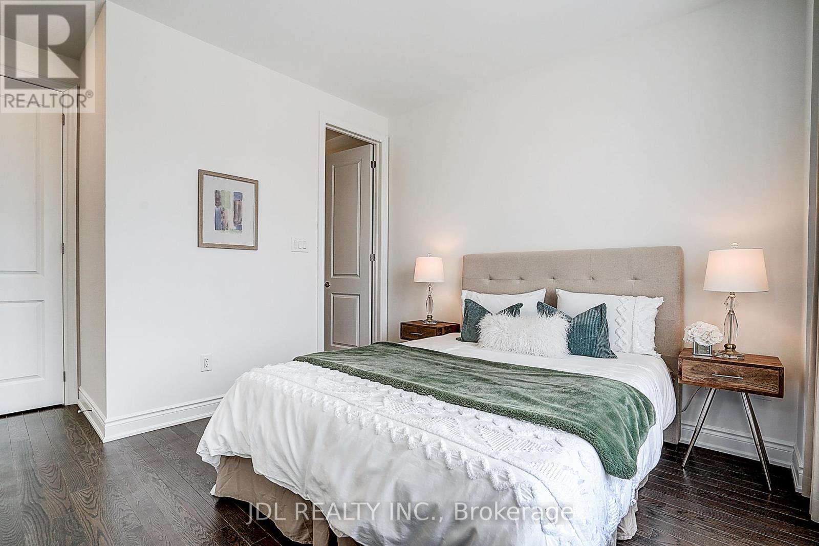 3574 Bur Oak Avenue, Markham (Cornell), Ontario  L6B 1R8 - Photo 6 - N12869978