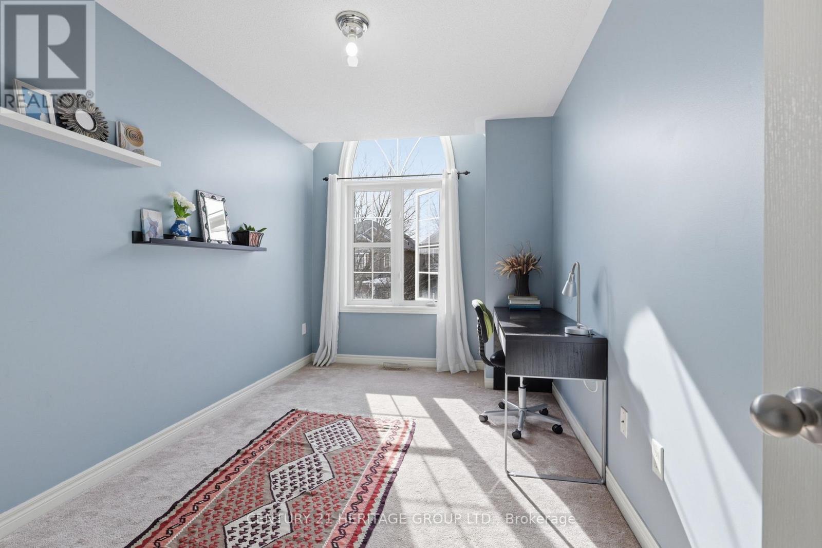 63 Four Seasons Crescent, Newmarket (Woodland Hill), Ontario  L9N 0C4 - Photo 15 - N12869998