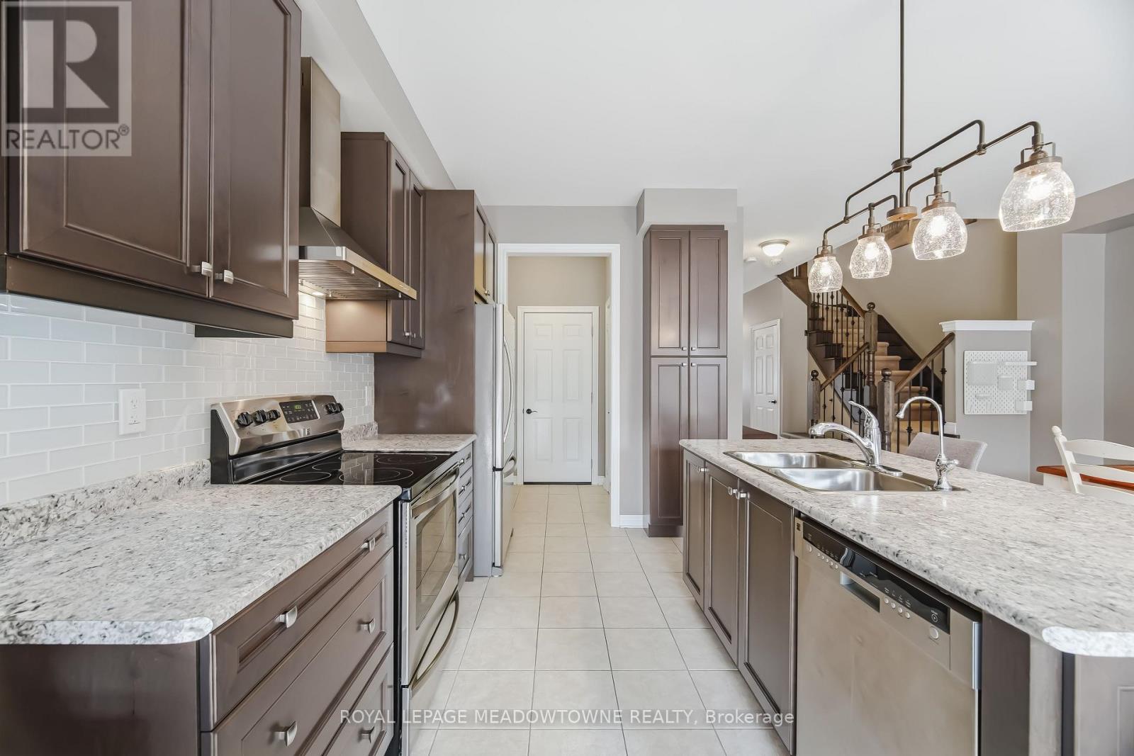 21 Sharpe Crescent, New Tecumseth (Tottenham), Ontario  L0G 1W0 - Photo 10 - N12870014