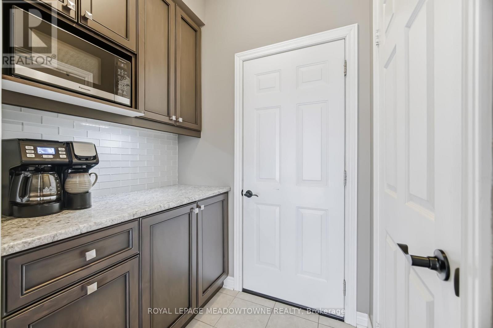 21 Sharpe Crescent, New Tecumseth (Tottenham), Ontario  L0G 1W0 - Photo 11 - N12870014