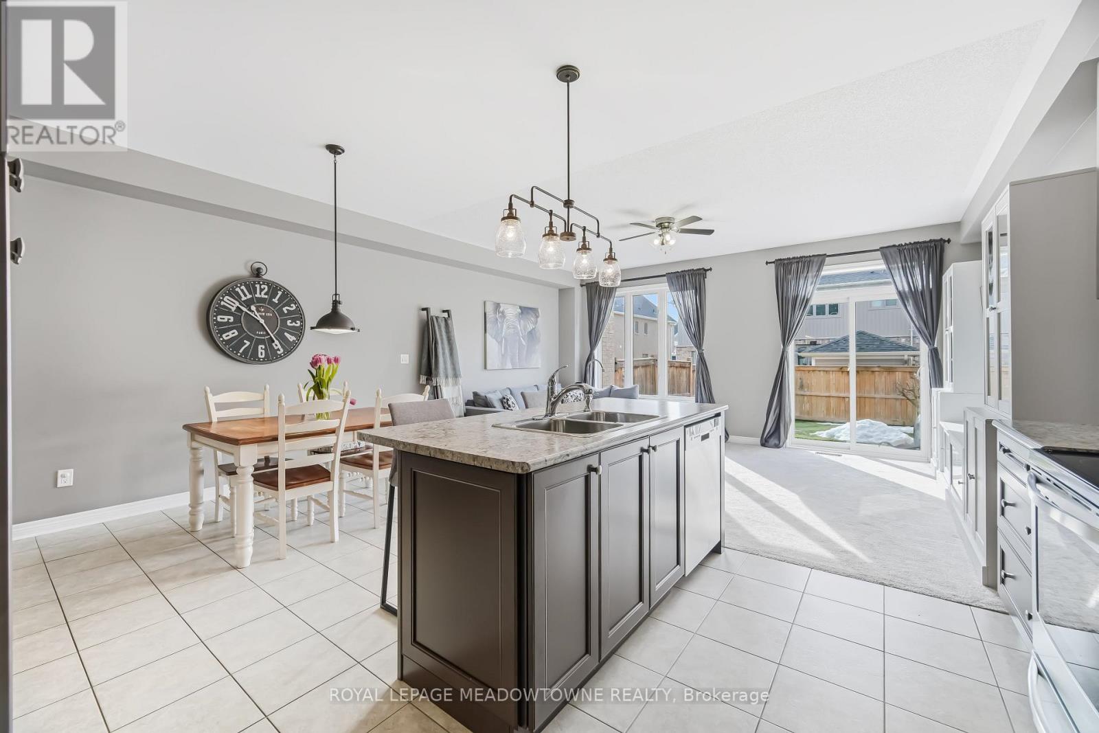 21 Sharpe Crescent, New Tecumseth (Tottenham), Ontario  L0G 1W0 - Photo 12 - N12870014