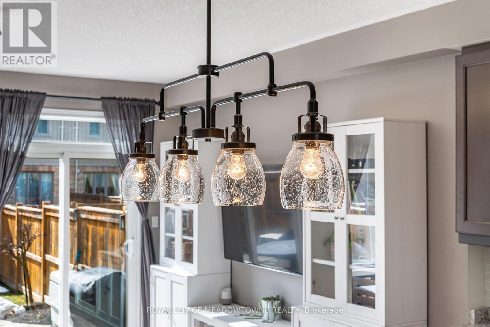 21 Sharpe Crescent, New Tecumseth (Tottenham), Ontario  L0G 1W0 - Photo 8 - N12870014