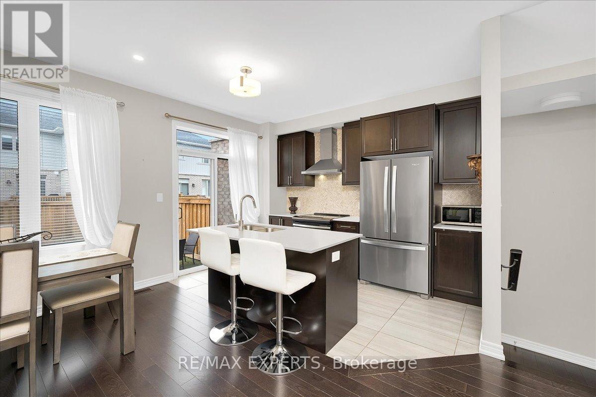 76 Clifford Crescent, New Tecumseth (Tottenham), Ontario  L0G 1W0 - Photo 10 - N12870026