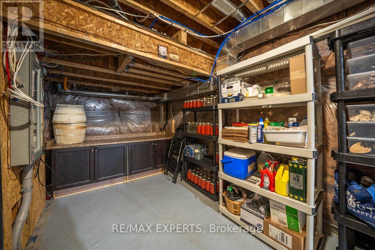 76 Clifford Crescent, New Tecumseth (Tottenham), Ontario  L0G 1W0 - Photo 27 - N12870026